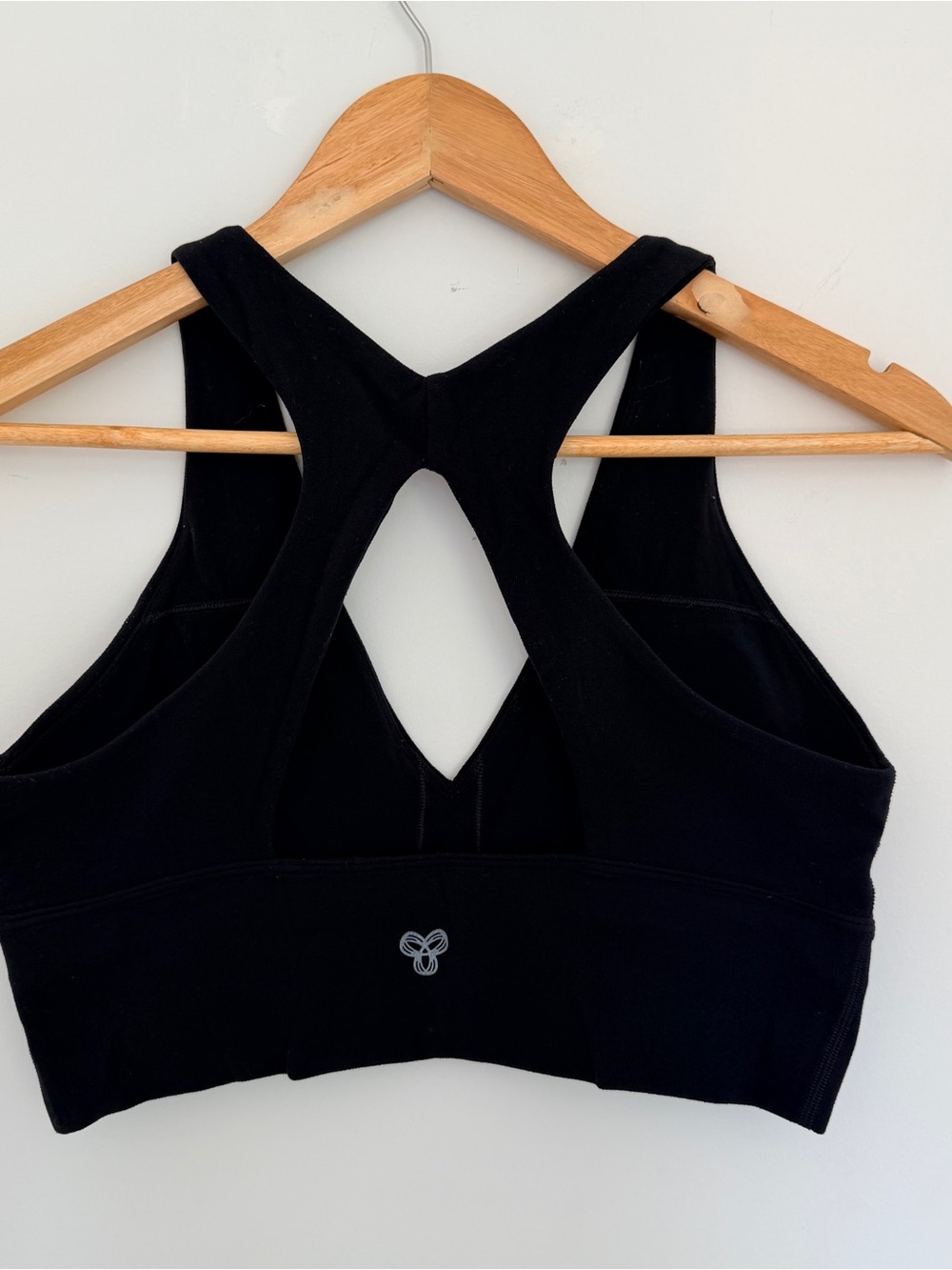 Aritzia TnAction BUTTER Volley Sports Br - Picture 3 of 5